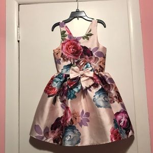 Girls beautiful dress